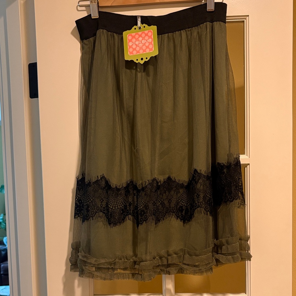Downeast Basics Elegant Lace Fairy Tale Skirt Burnt Olive Size Small